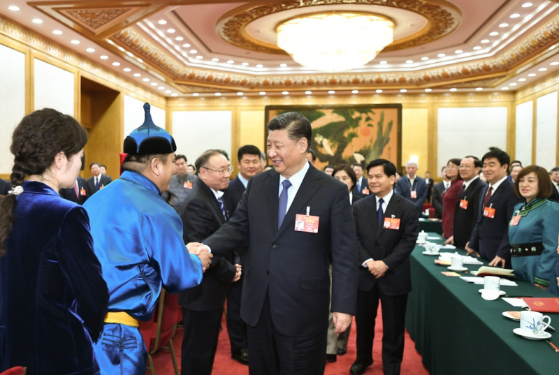 　　3月5日，中共中央总书记、国家主席、中央军委主席习近平参加十三届全国人大二次会议内蒙古代表团的审议。