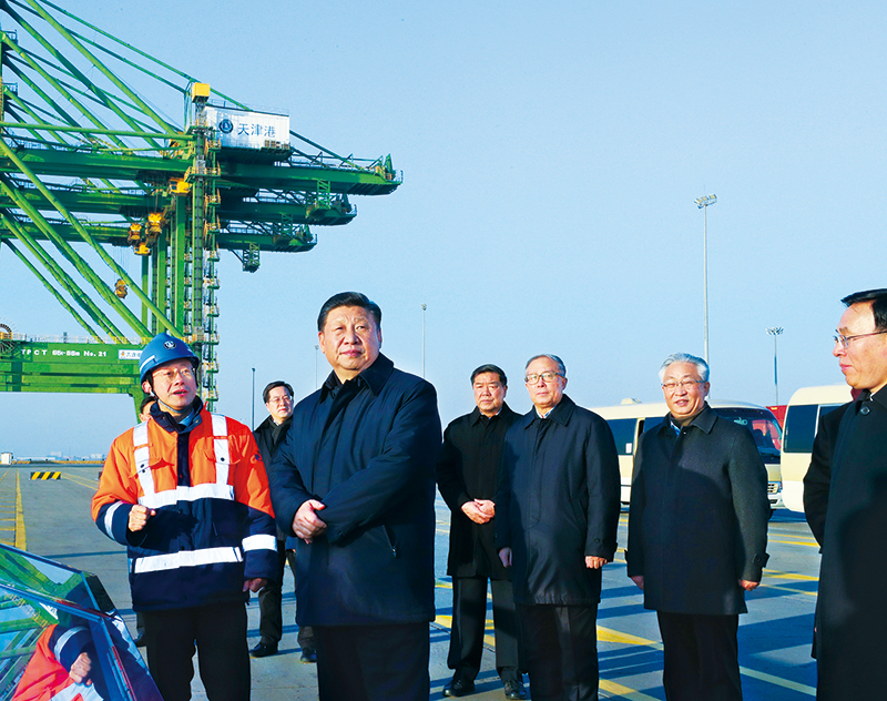 2019年1月16日至18日，中共中央总书记、国家主席、中央军委主席习近平在京津冀考察，主持召开京津冀协同发展座谈会并发表重要讲话。这是1月17日下午，习近平在天津港码头考察。